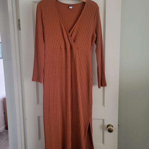 Old Navy Maternity Dress - Picture 1 of 5